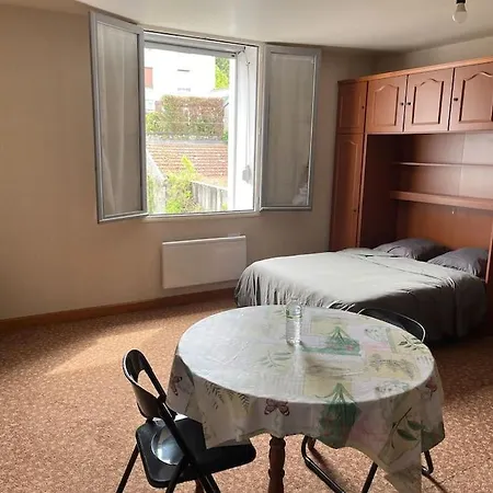 Grand Proche Commerces Διαμέρισμα Bourbonne-les-Bains